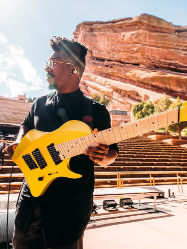 Tosin Abasi